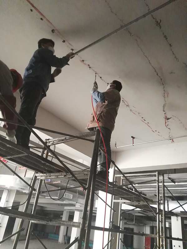 淮北金御華府地下室裂縫注漿、堵漏