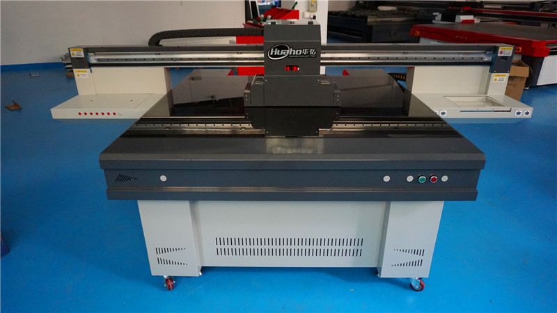 福田uv打印機可以打印什么材料(圖1) 福田uv打印機可以打印什么材料(圖1)